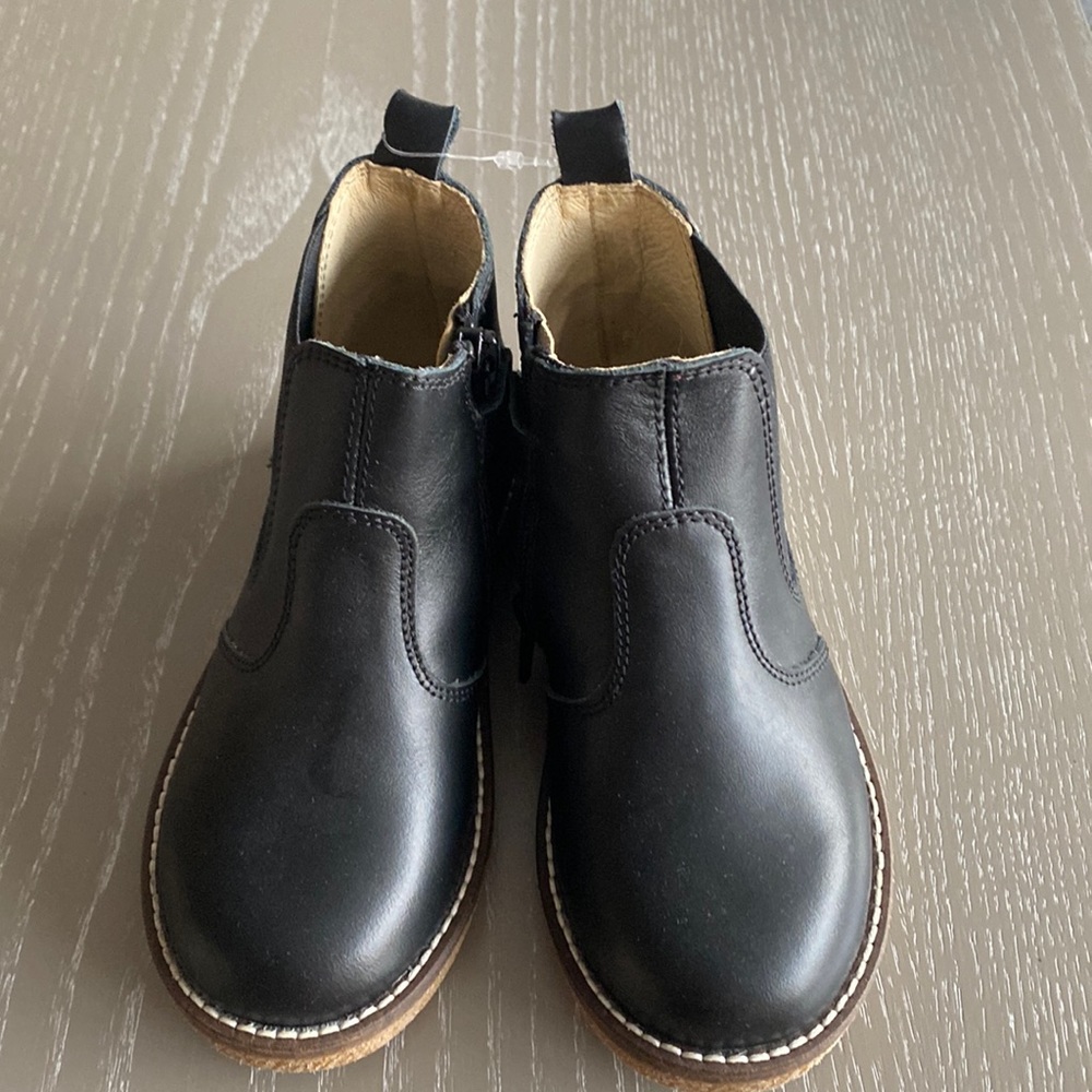 Brand new naturino girls boots size 26